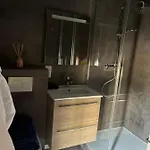 Love Room Apartment *